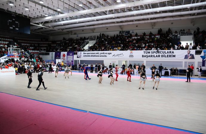 Büyükşehir destekli Salsa Şampiyonası Adana’da yapıldı