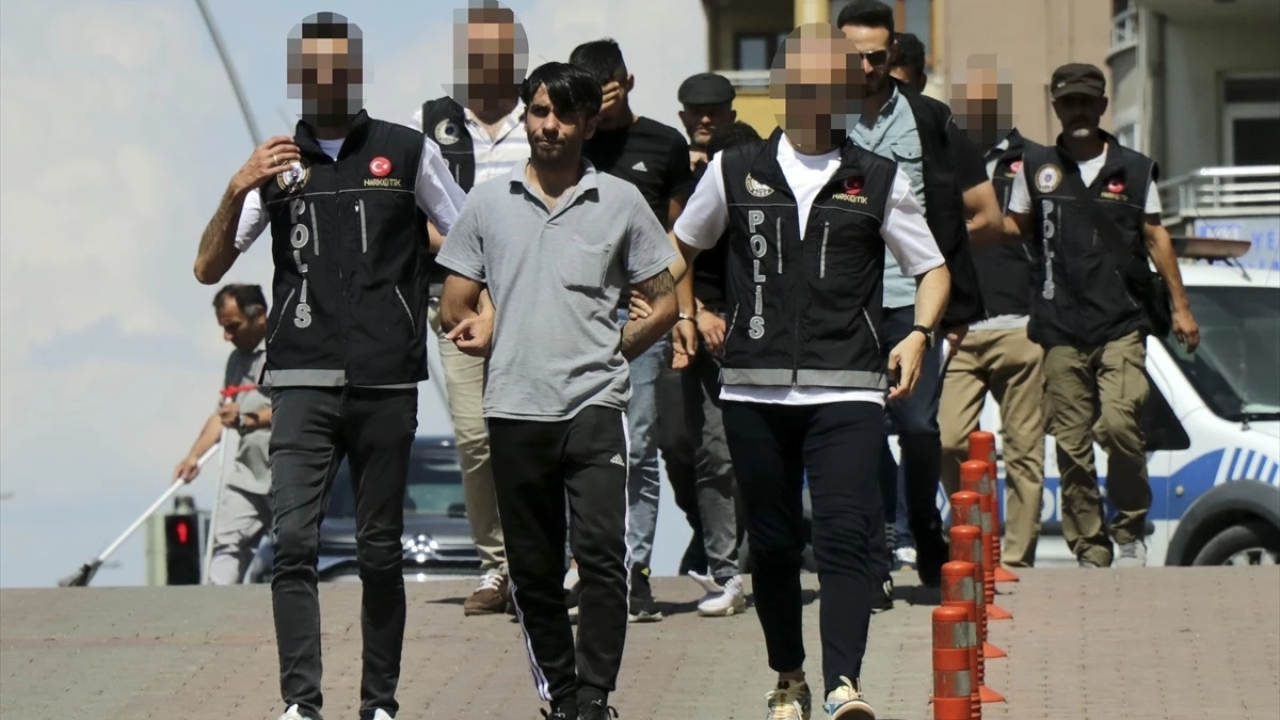 Kayseri'de Uyuşturucu Operasyonunda 4 Şüpheli Tutuklandı