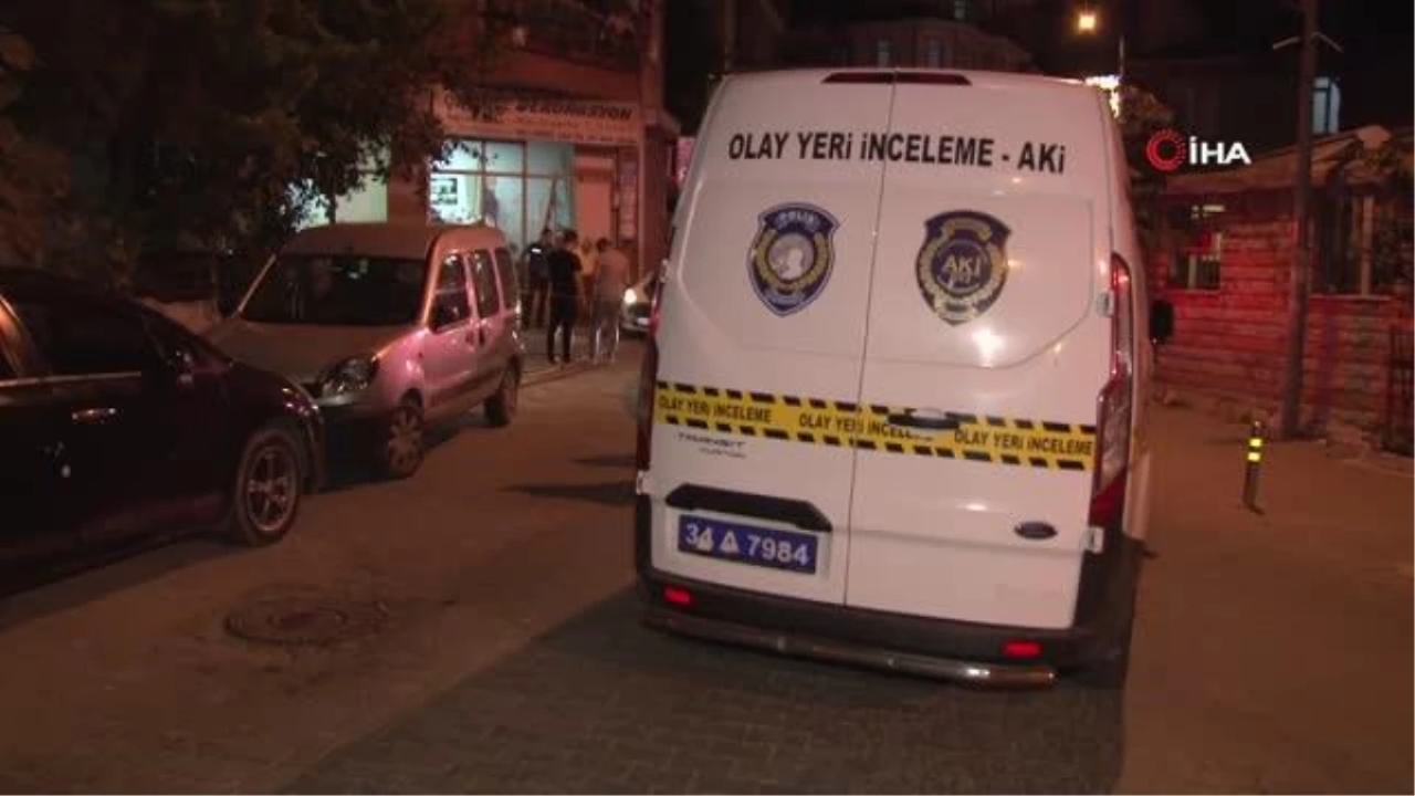 Eyüpsultan'da silahlı çatışmada mermiler evlere isabet etti