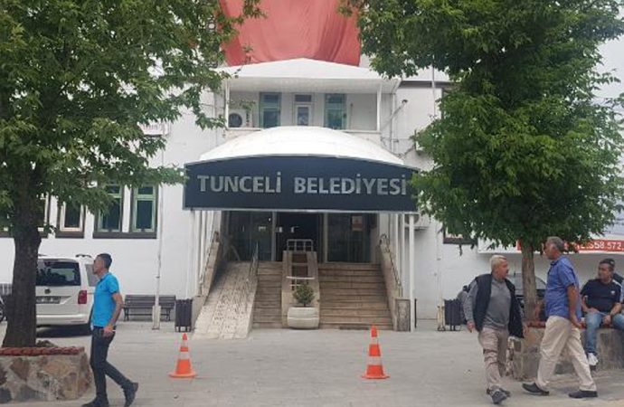 Tunceli Belediyesi kayyumun borçlarını ödemeye başladığını açıkladı!