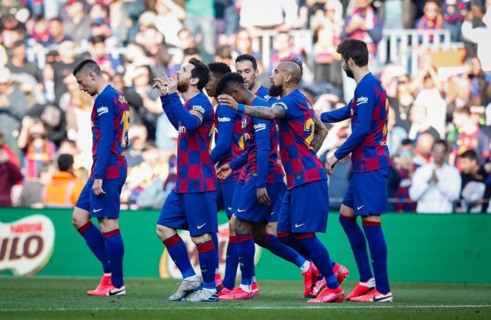 Messi’nin şov yaptığı maçta Barcelona’dan tarihi galibiyet!