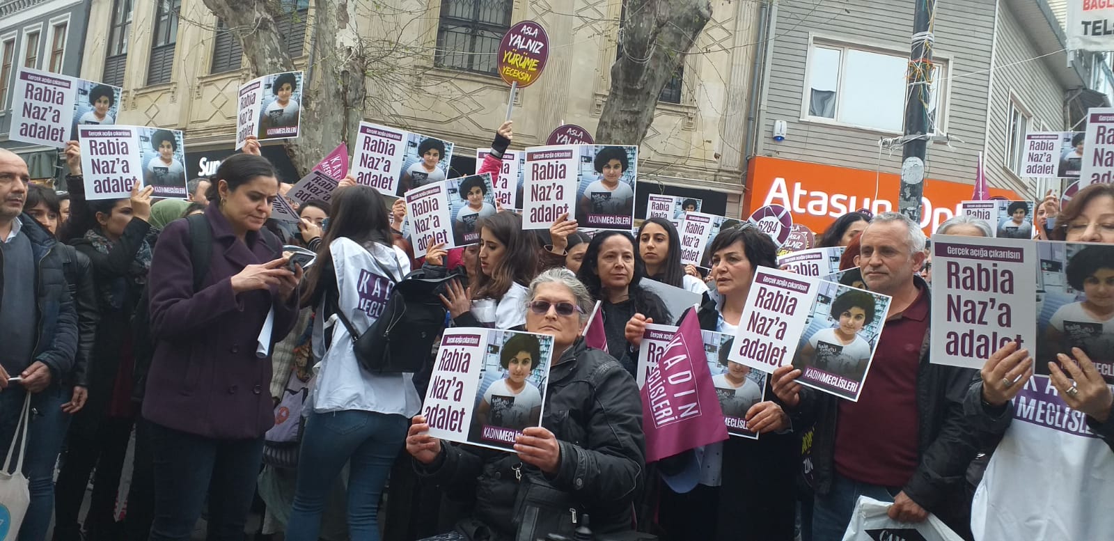 Kadınlar, Rabia Naz için buluştu: Asla yalnız yürümeyecekler