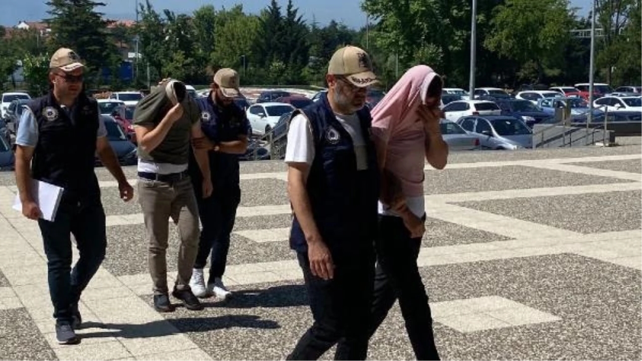 Bolu'da FETÖ/PDY Soruşturması: 3 Kişi Gözaltına Alındı