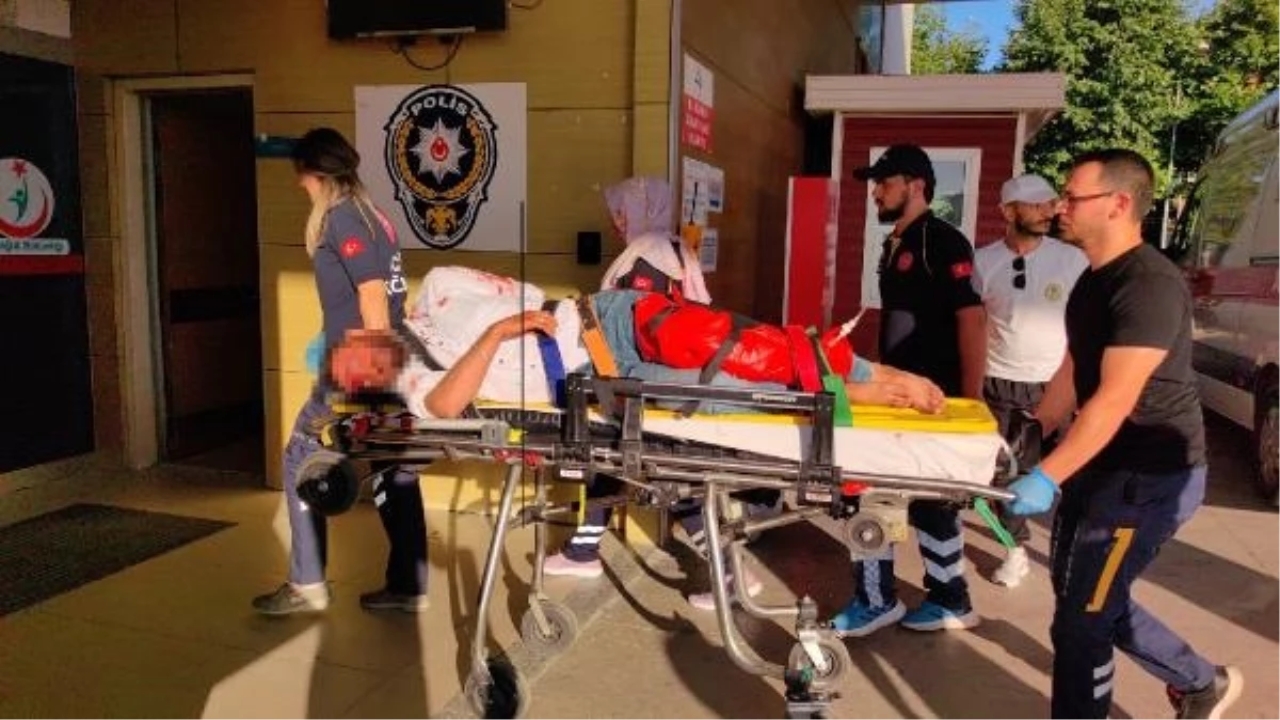 İnegöl'de tartışma kanlı bitti: Bir kişi tabancayla vuruldu