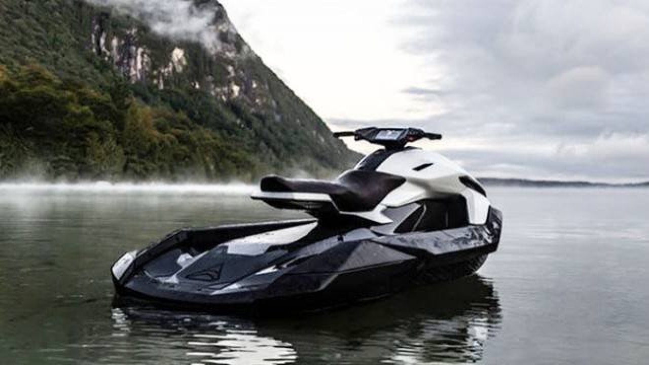 İzmir'de jet ski kazası: Boynu kırılarak hayatını kaybetti