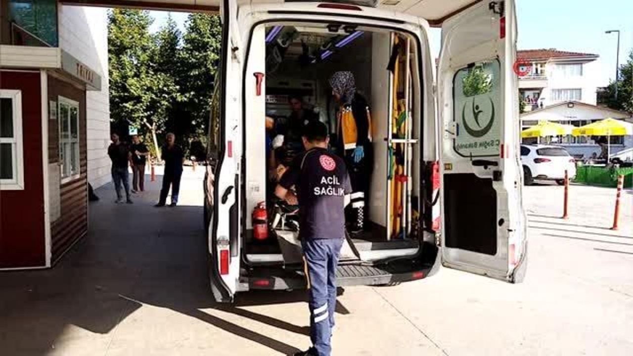 Elini yatar makinesine kaptıran işçinin 4 parmağı koptu