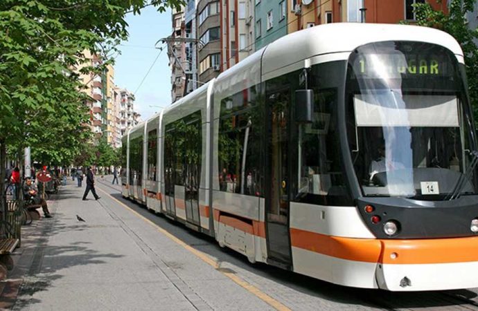 Yılmaz Büyükerşen’den 65 yaş üstüne çağrı