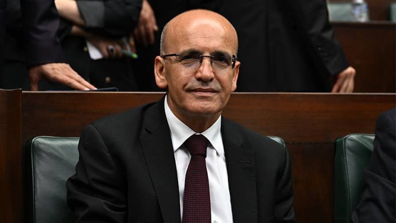 Bakan Şimşek: Lira istikrara kavuşacak, parasal sıkılaştırmanın etkileri hafif olacak