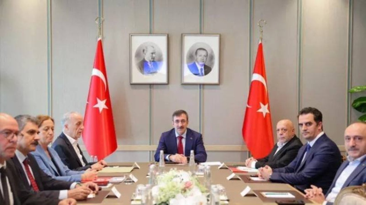Cumhurbaşkanı Yardımcısı, işçi sendikalarıyla görüştü: Sosyal adaleti büyütmek ve refahı artırmak en büyük hed