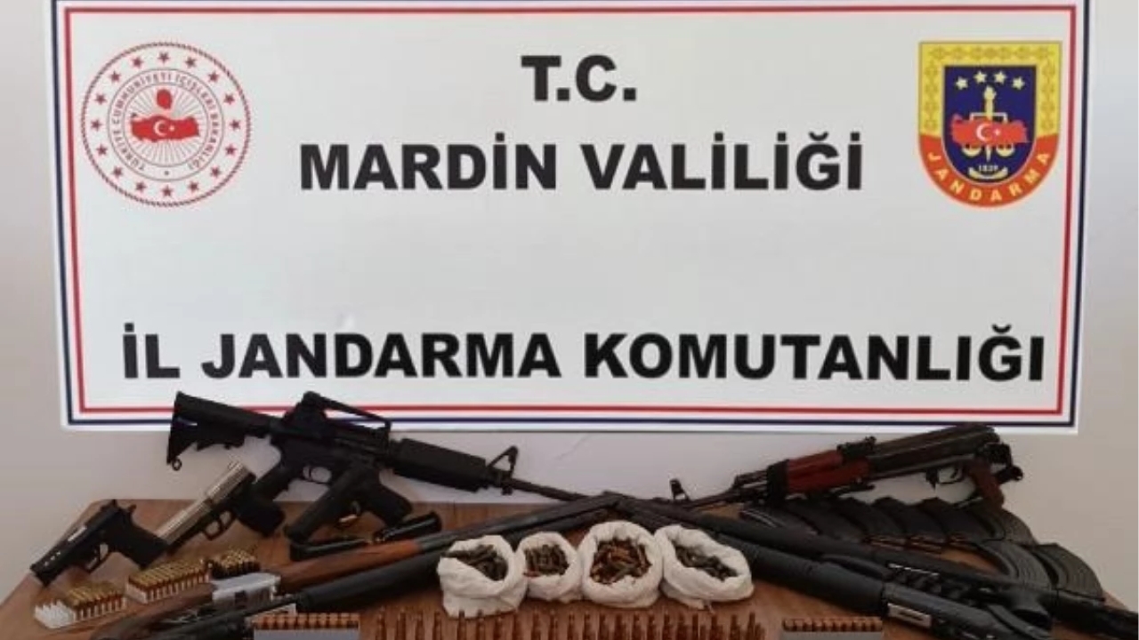 Mardin'de yapılan operasyonda çok sayıda silah ele geçirildi