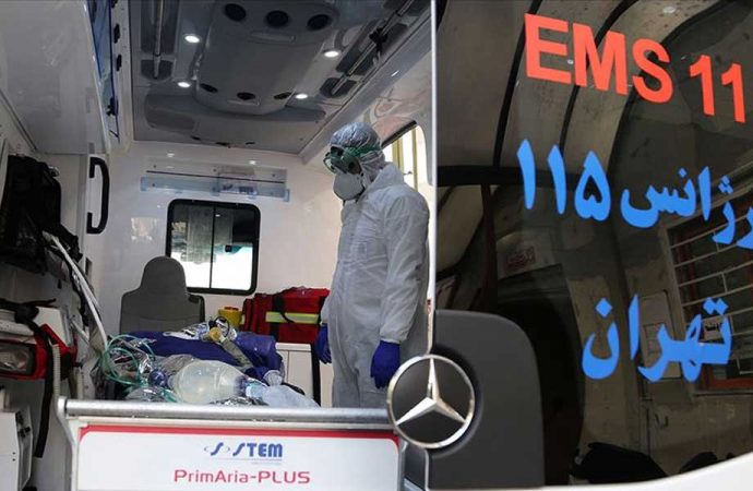 İran’da 17 kilit isim koronavirüse yenik düştü