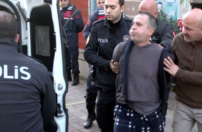 Akılalmaz olay! Koronayım deyip tükürdü...