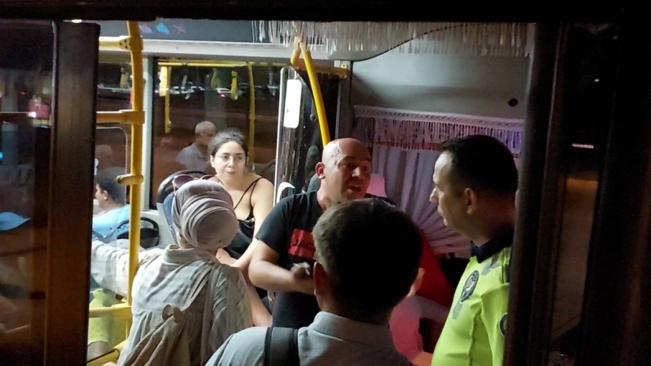Antalya'da bir halk otobüsü şoförü, klima tartışmasında 