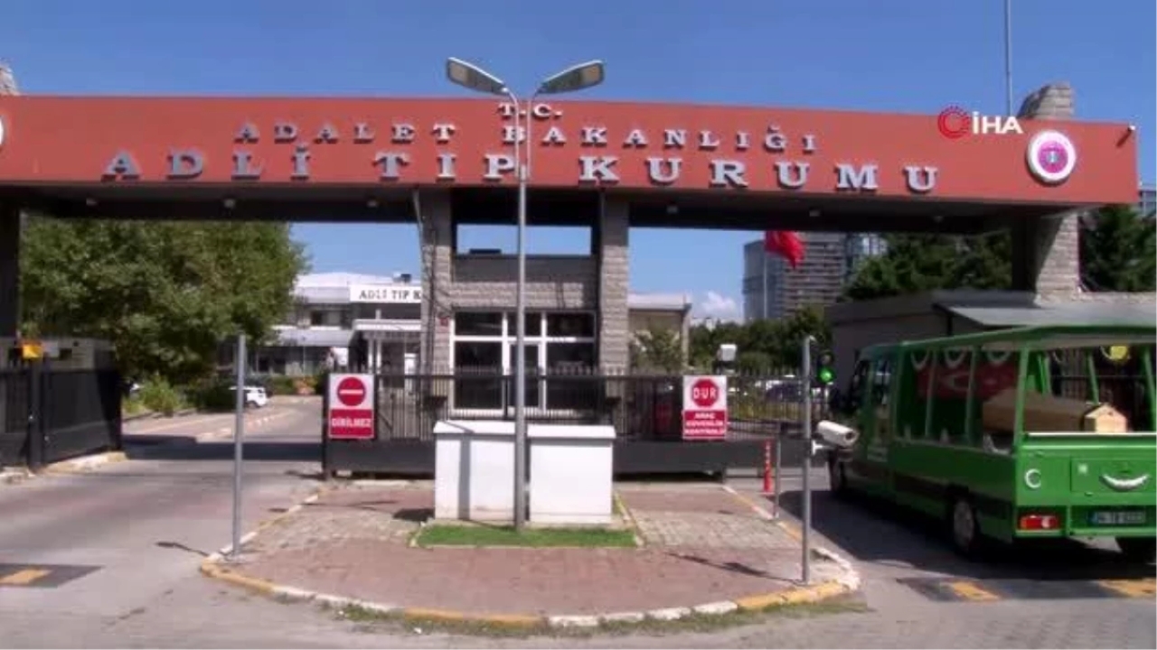 Sarıyer'de kalaşnikofla öldürülenlerin cenazesi Adli Tıp'tan alındı
