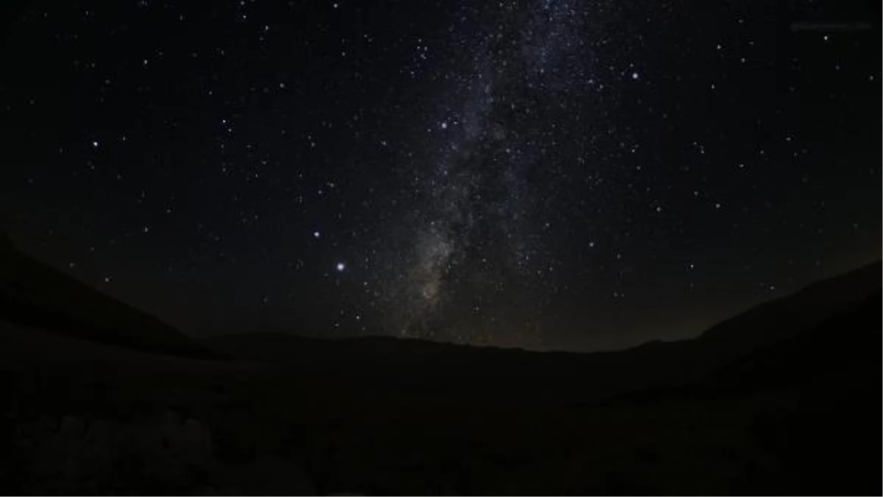 Perseid Meteor Yağmuru 12-13 Ağustos Gecesi En Yoğun Dönemine Ulaşacak