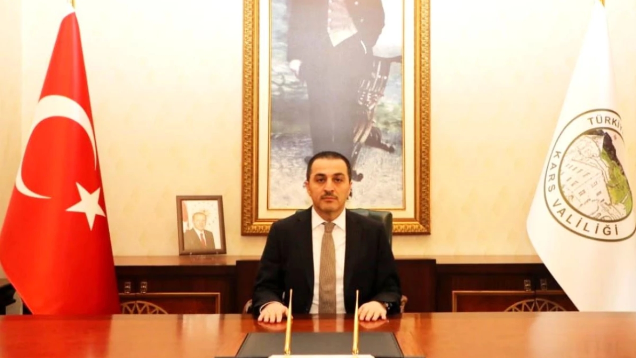 Kars Valisi Türker Öksüz Burdur Valiliğine atandı