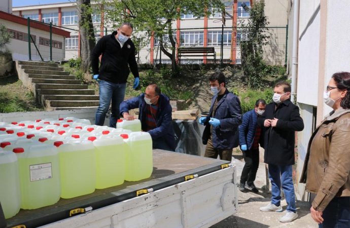 Kartal Belediyesi, Meslek Lisesi’nden 2 ton solüsyon satın aldı
