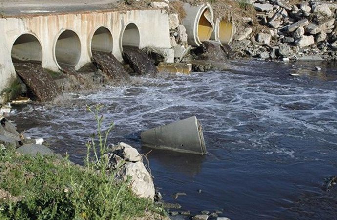Koronavirüs için korkutan uyarı: İçme ve atık sulardan virüs bulaşabilir