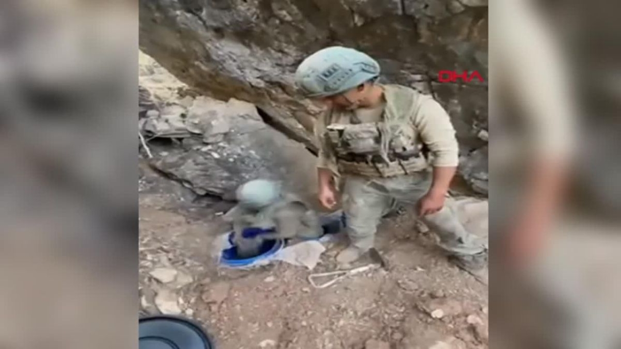 Pençe-Kilit Operasyonu'nda Teröristlere Ait Mühimmat Ele Geçirildi