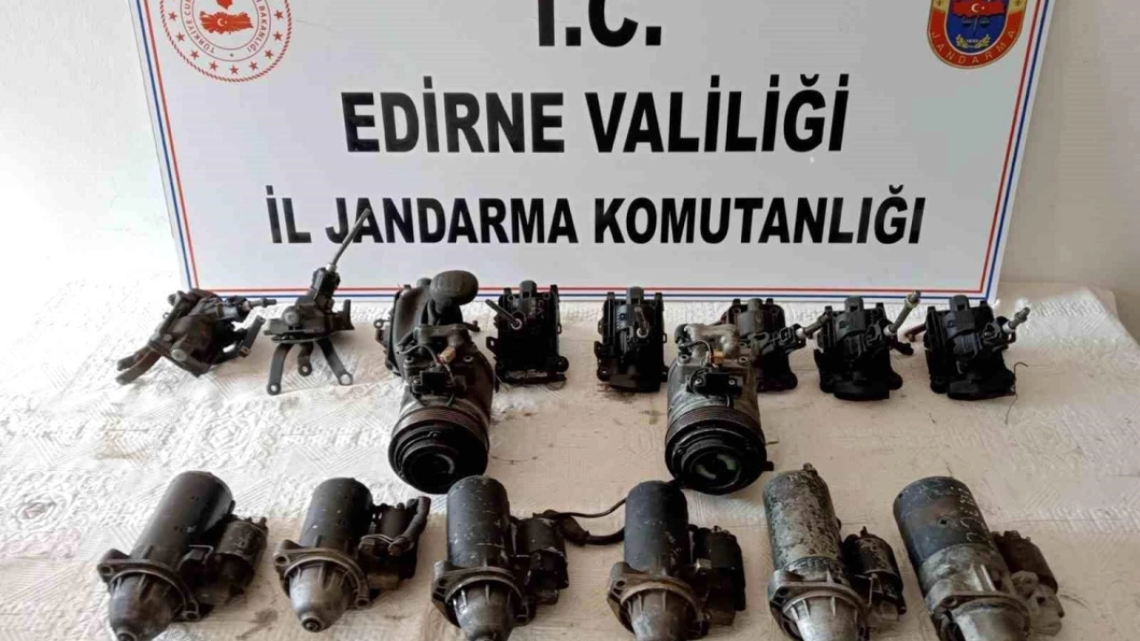 Kaçakçıların yeni ürünü: Yurt dışından kaçak getirilen 16 araç şarj dinamosu ele geçirildi