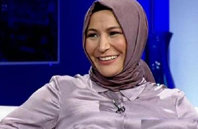 'Kabataş yalancısı' Elif Çakır'da gemiyi terk ediyor? CHP’ye sahip çıktı!