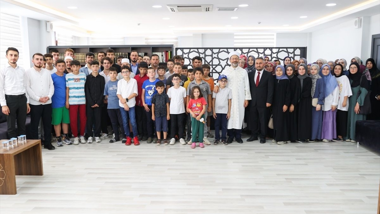 Diyanet İşleri Başkanı Erbaş, Ünye Gençlik Merkezi'ni ziyaretinde konuştu Açıklaması