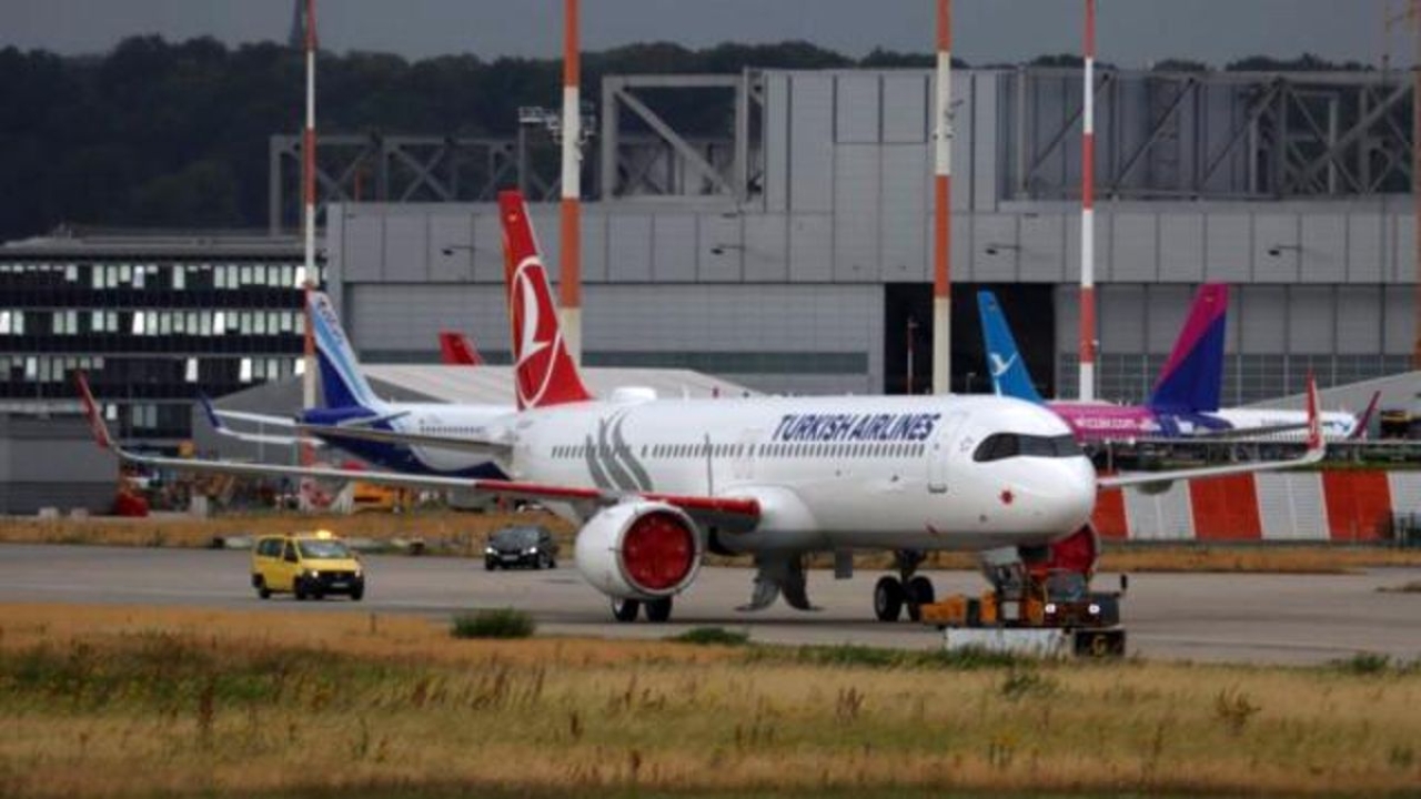 THY'nin filosuna ilk maskeli uçak katıldı