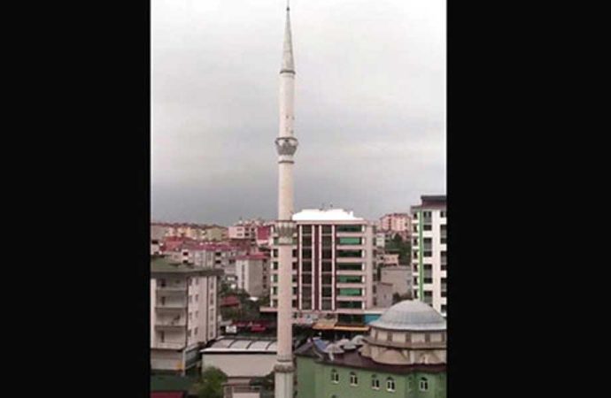 Akşam ezanı 1 saat erken okundu: Yanlışlık oldu, sakın orucunuzu açmayın