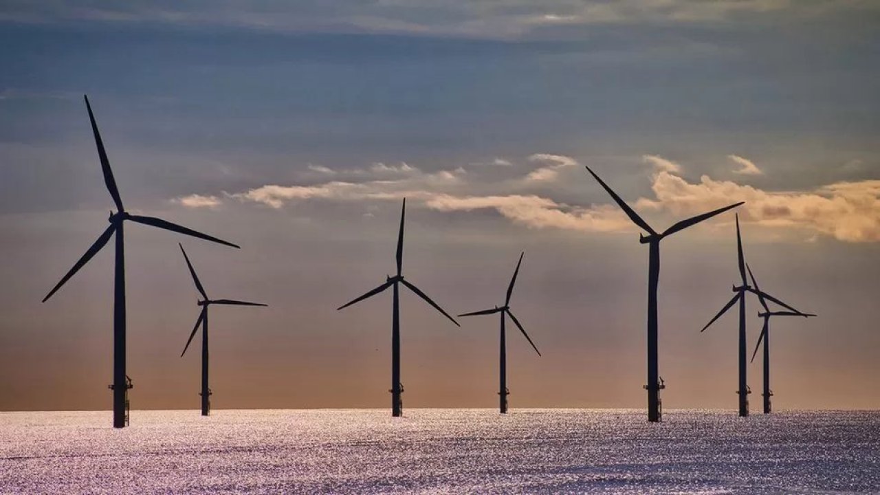 Küresel ekonomideki bozulma, temiz enerji ekipman maliyetlerindeki düşüşü yavaşlattı