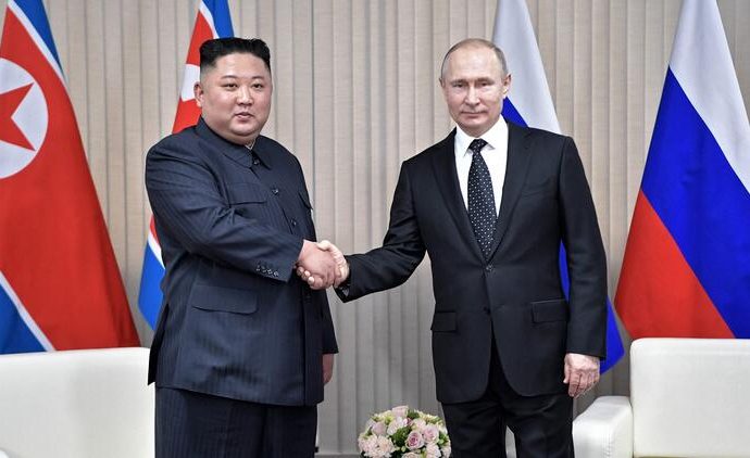 Putin’den öldüğü iddia edilen Kim Jong-un’a madalya