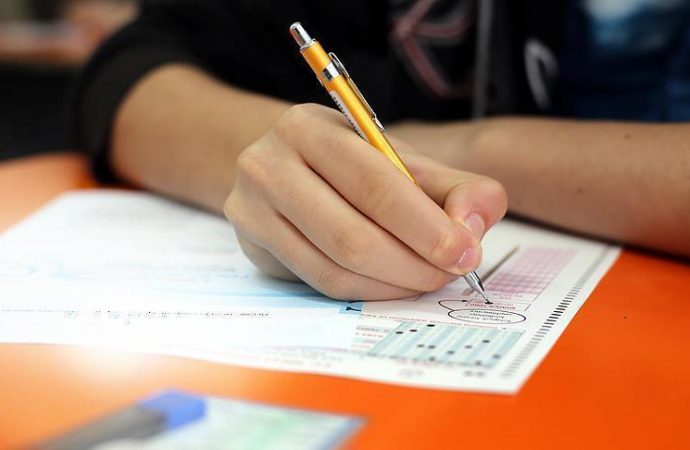 Sınavlarda alınacak koronavirüs önlemleri belli oldu