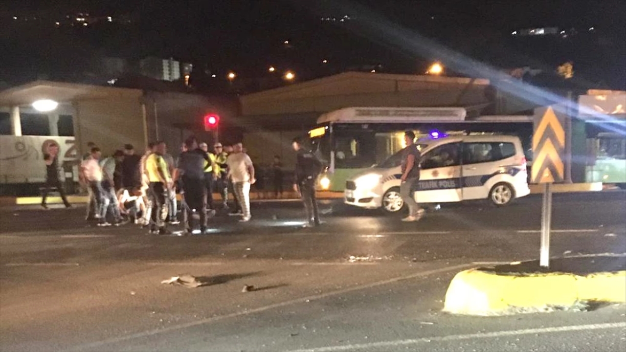 Karamürsel'de Otomobilin Çarptığı Yaya Hayatını Kaybetti