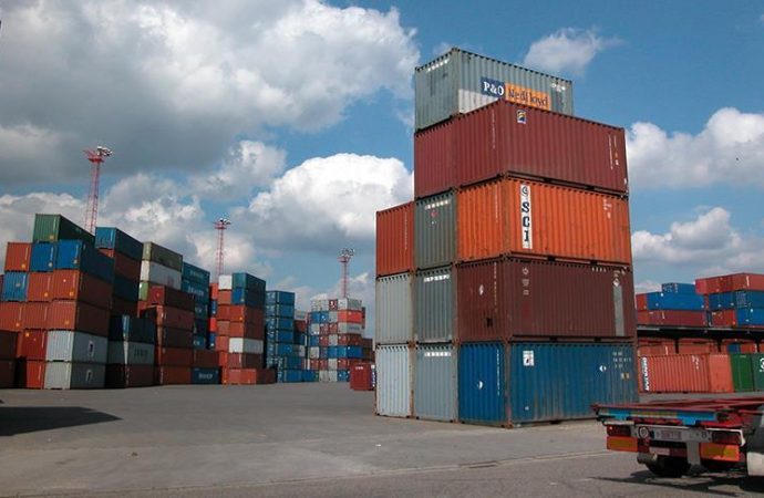 800’den fazla ithalat ürününe ilave gümrük vergisi getirildi