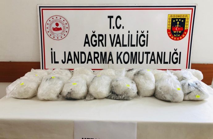 Sınırda 6 milyon 380 bin lira değerinde uyuşturucu bulundu