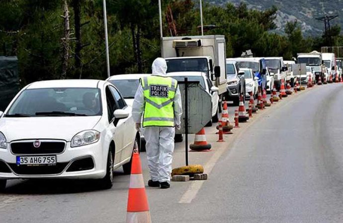Bodrum’a gidenler yasağı nasıl deliyor: Belediye başkanı anlattı, Kaymakamlık yalanladı