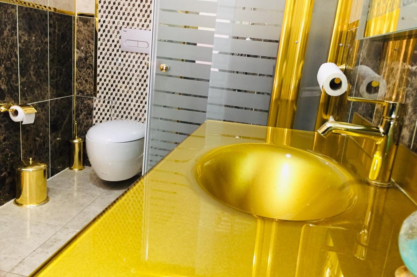 Nedir bu kayyumların banyo merakı? Maliyeti dudak uçuklattı