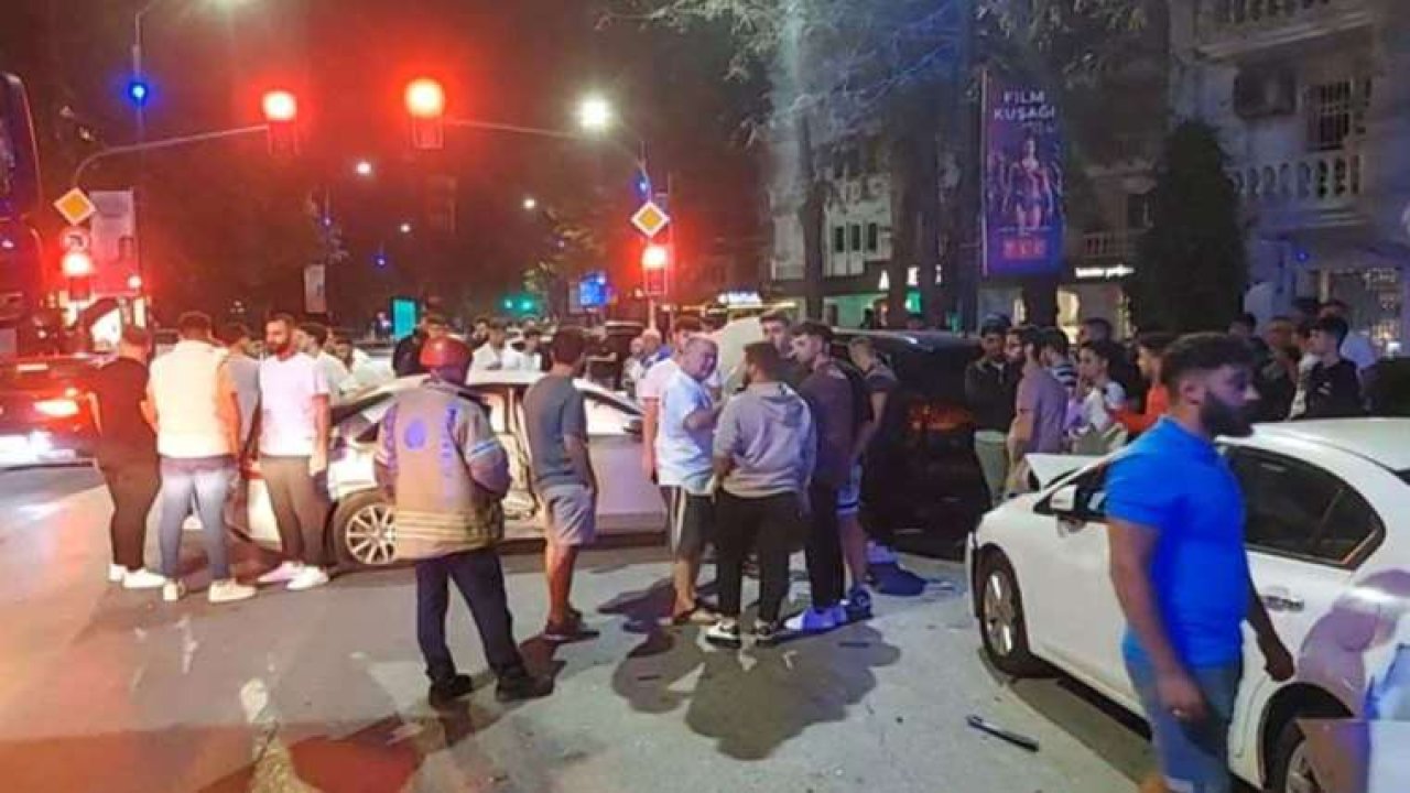 Kadıköy'deki kazada ortalık savaş alanına döndü