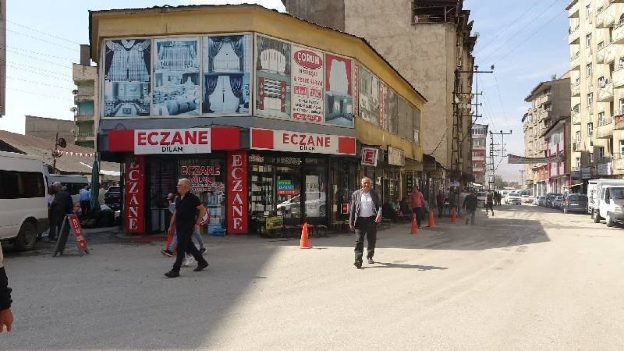 İlaç almak için eczaneye gitti: Önünde kalp krizi yaşamını yitirdi
