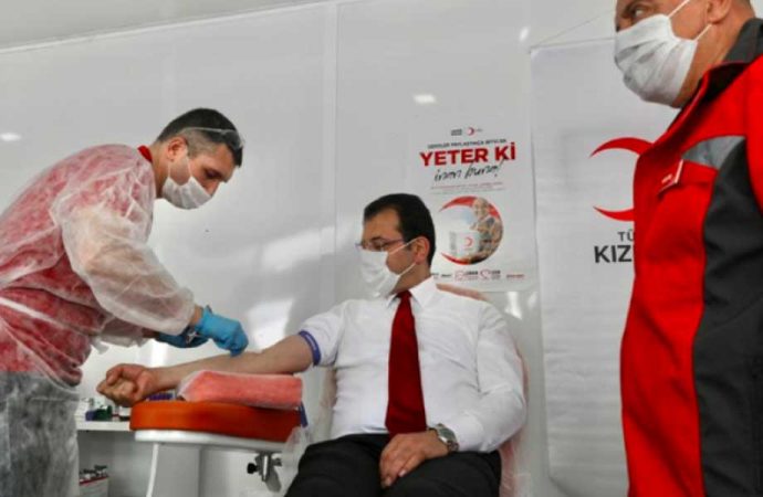Ekrem İmamoğlu kan verdi