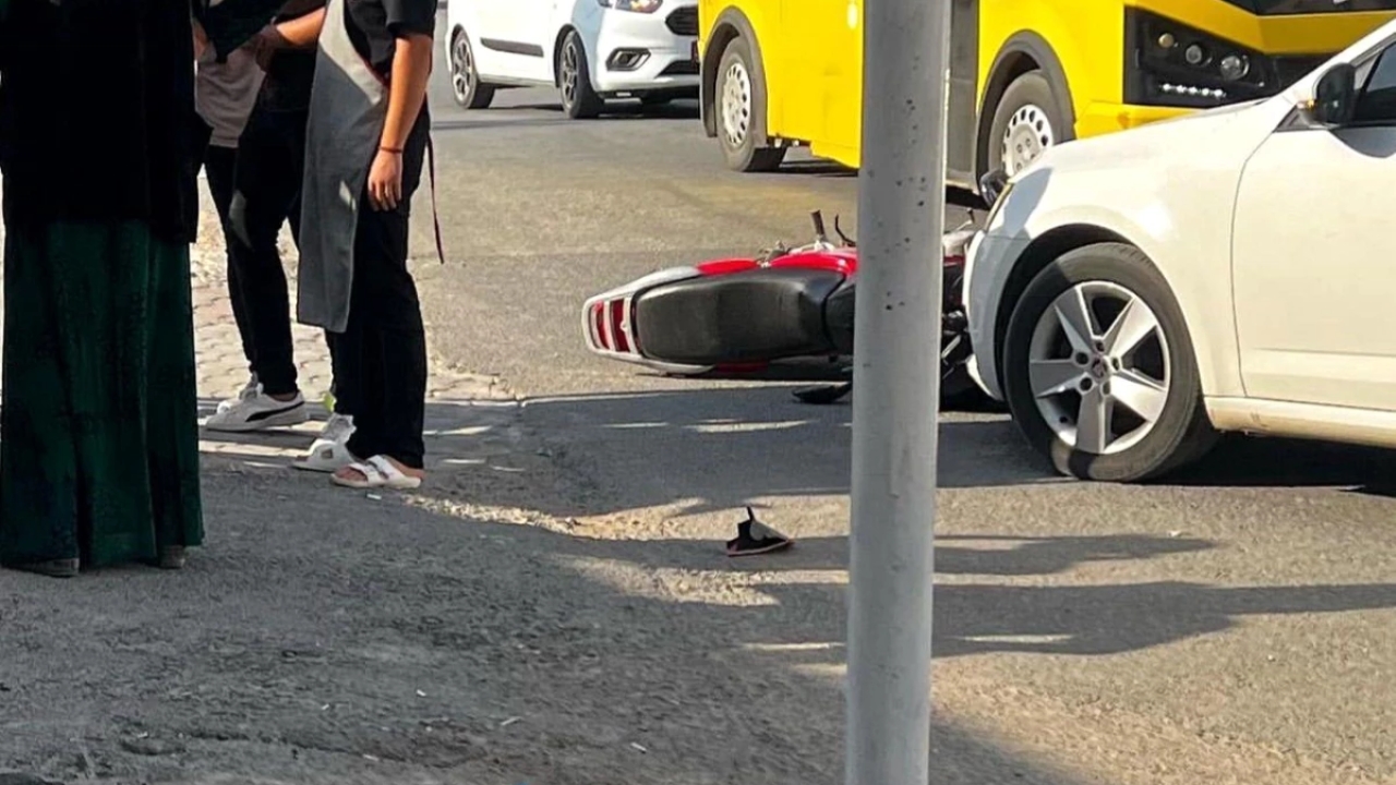 Mardin'de motosiklet ile otomobil çarpıştı, 1 kişi yaralandı