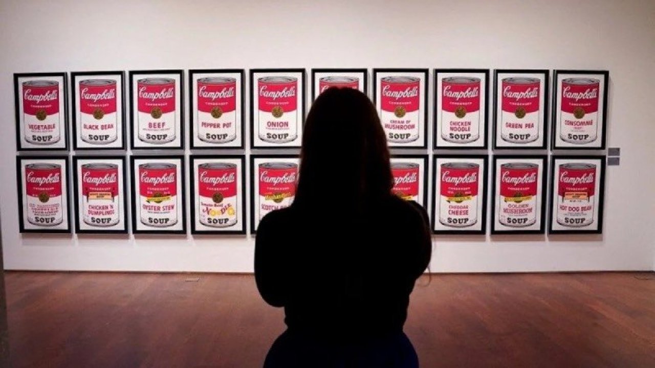 Andy Warhol'un eserleri İstanbul'da sergilenecek