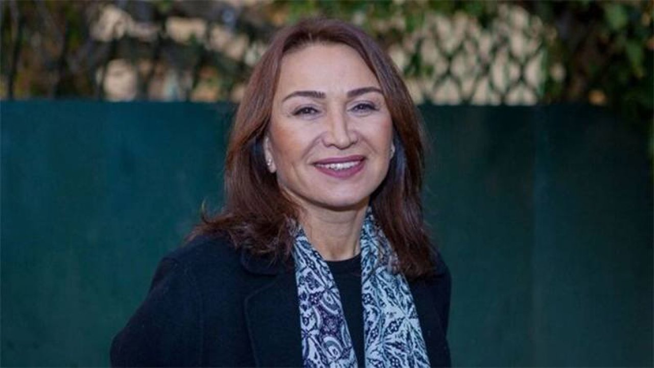 Demet Akbağ, Altın Portakal Film Festivali jüri başkanlığından istifa etti