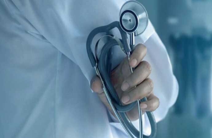 Saldırıya uğrayan doktor yoğun bakımda