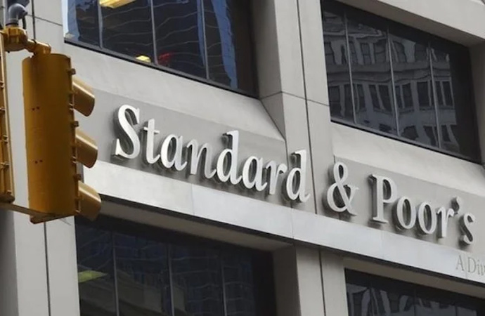 S&P, Türkiye’nin kredi notunu açıkladı: Görünüm, negatiften durağana döndü