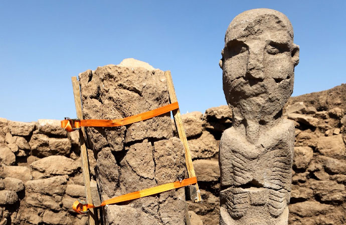 Tarihin sıfır noktası Göbeklitepe'de heyecanlandıran keşif: İnsan ve hayvan heykelleri bulundu