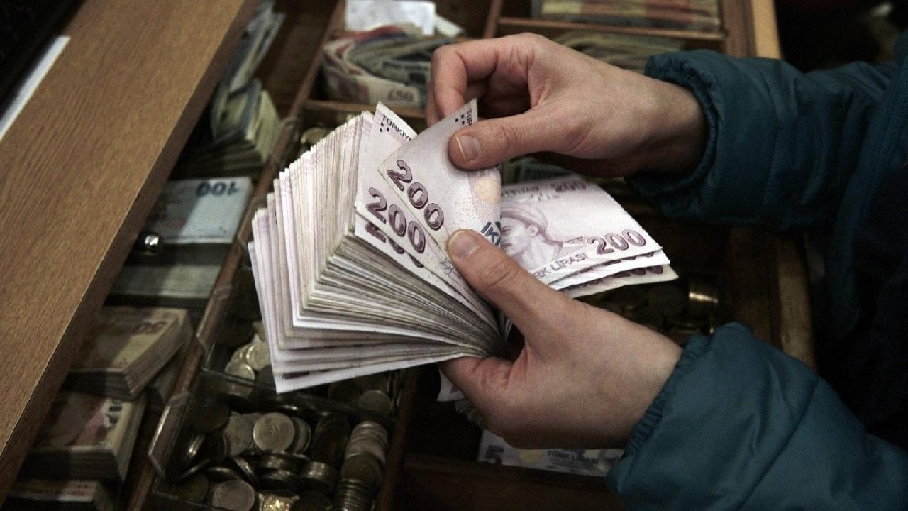 Emekliye 5 bin lira ikramiyede ayrıntılar netleşti: Giriş-çıkış yapan faiziyle ödeyecek