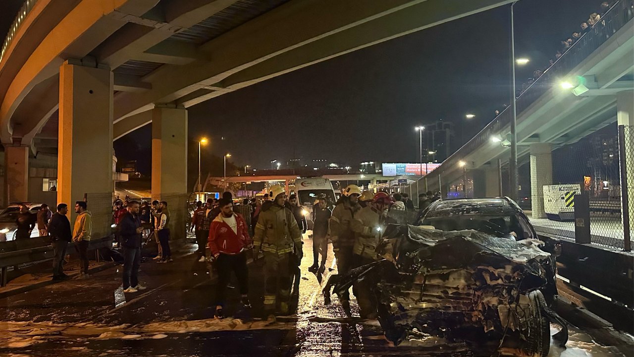 E-5 kara yolunda kaza: 1 ölü, 3 kişi yaralı