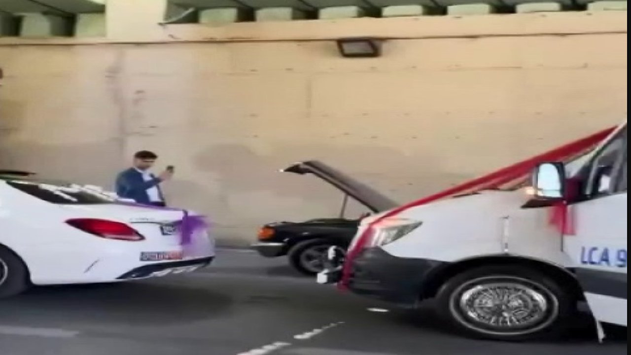 Maltepe'de yolu trafiğe kapatarak konvoy yapan 8 sürücüye 10 bin lira ceza