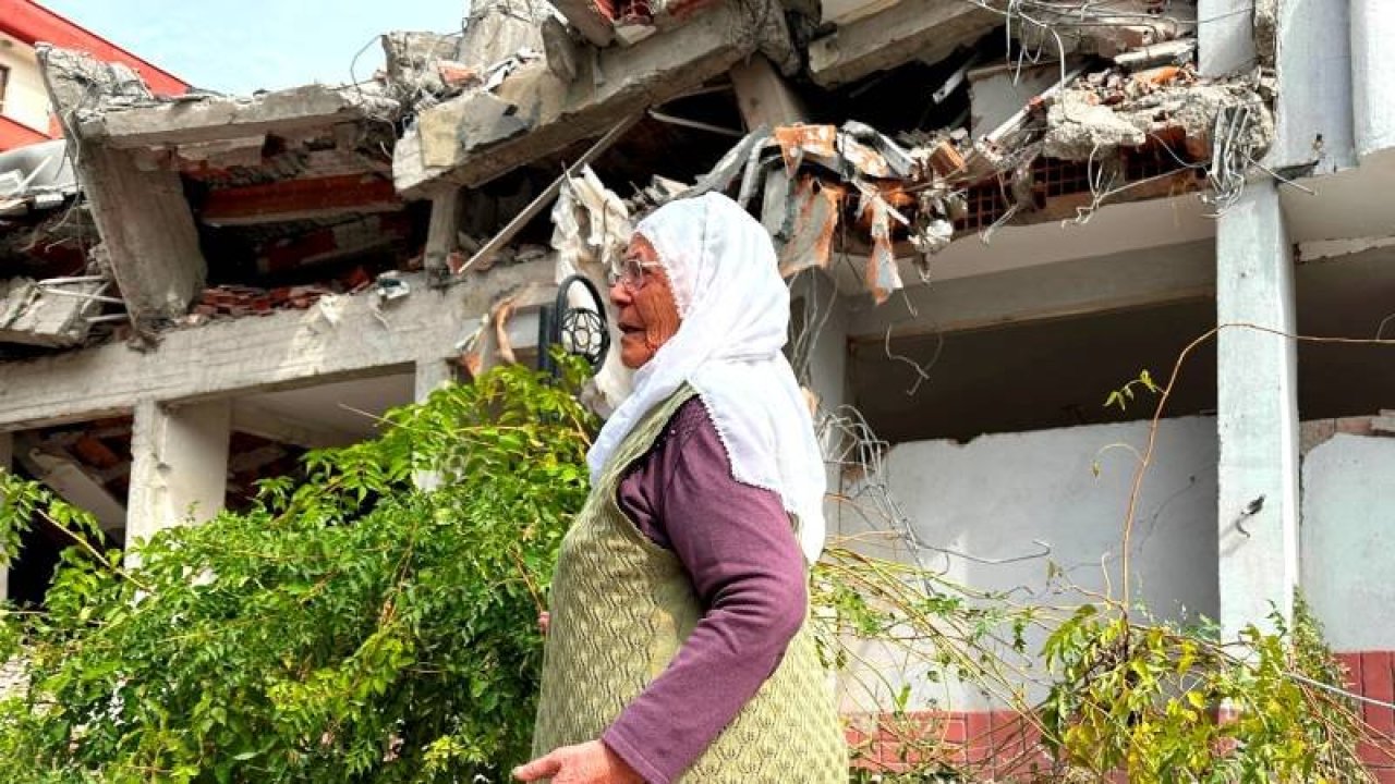4 yıl sonra ameliyatla gözleri açılan kadın: Malatya'da enkazları görünce içim parçalandı