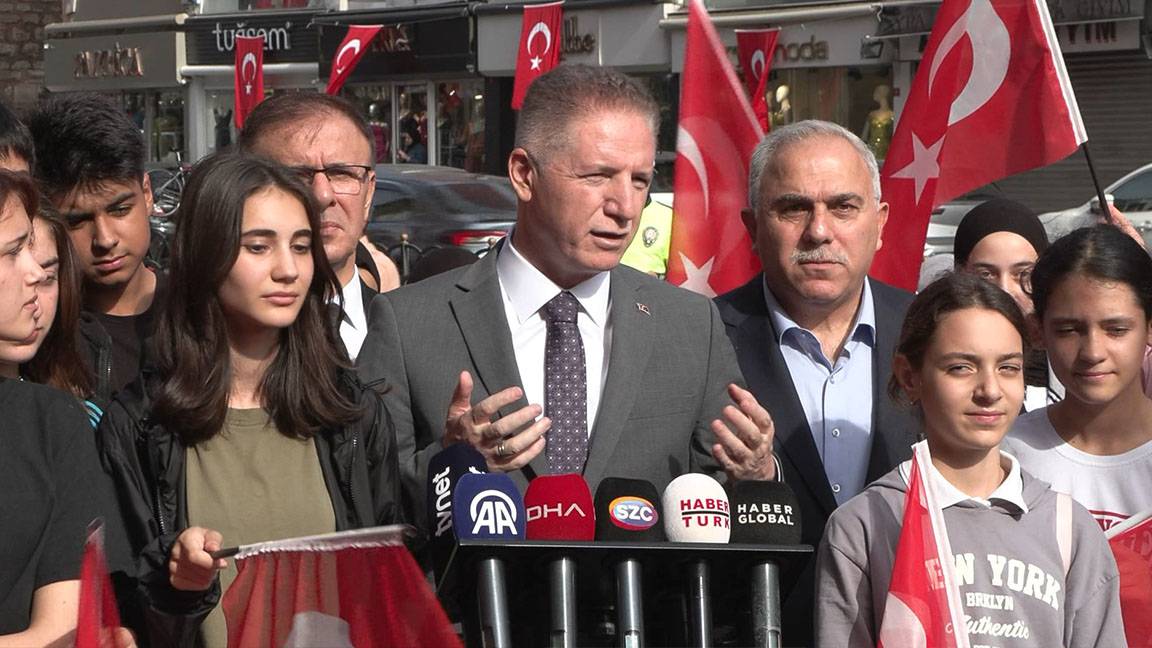 İstanbul Valisi Gül'den, kentteki Cumhuriyet'in 100. yıl kutlamalarıyla ilgili açıklama